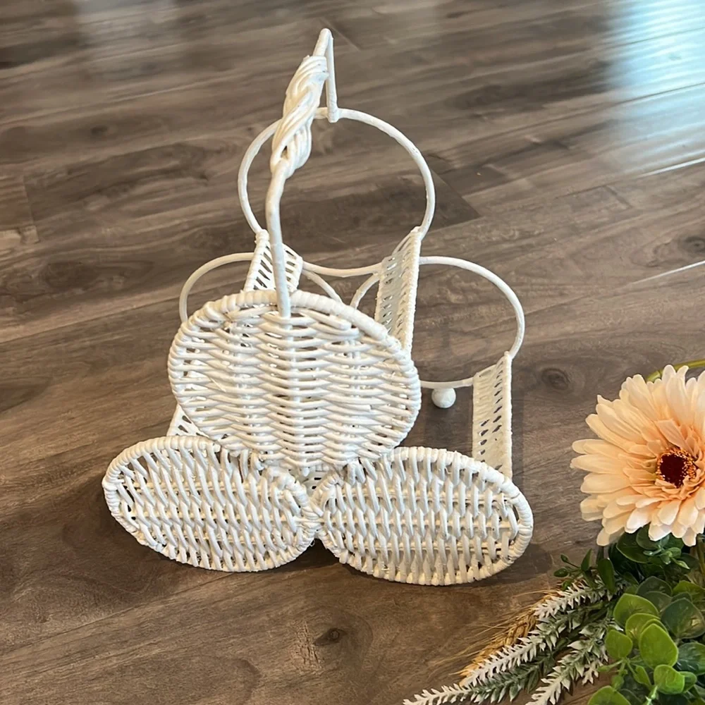 FARMHOUSE White wicker wine bottle holder - Picture 5 of 7